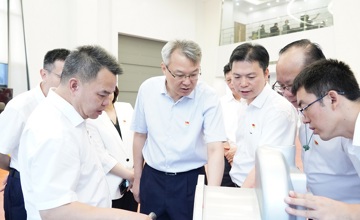 共謀發(fā)展 | 廣西投資集團(tuán)黨委書記、董事長周煉一行到訪柳工
