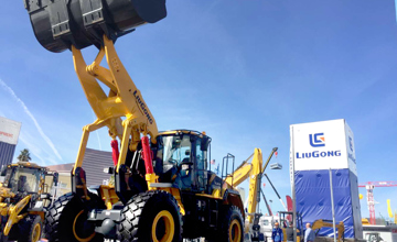 柳工“利器”亮相美國工程機械展