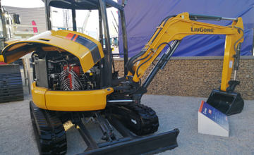 柳工CLG9035E微型挖掘機亮相拉斯維加斯：個頭雖小 全是精華