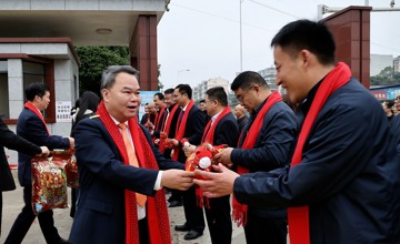 柳工集團開展新春走訪慰問活動